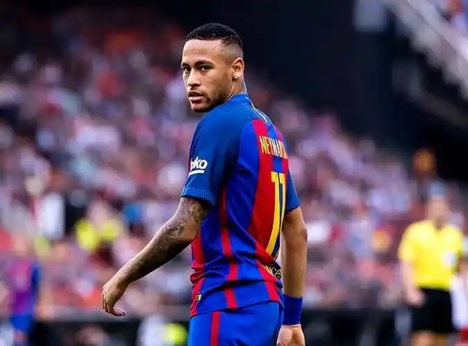 年轻的英国 年轻的英国