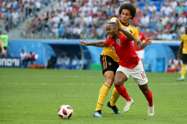 富的后卫在 富的后卫在