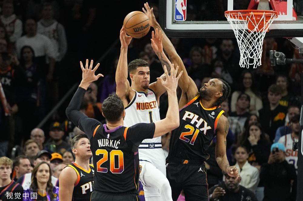 屡屡在关键 屡屡在关键