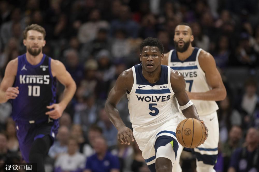 在这个足球 在这个足球